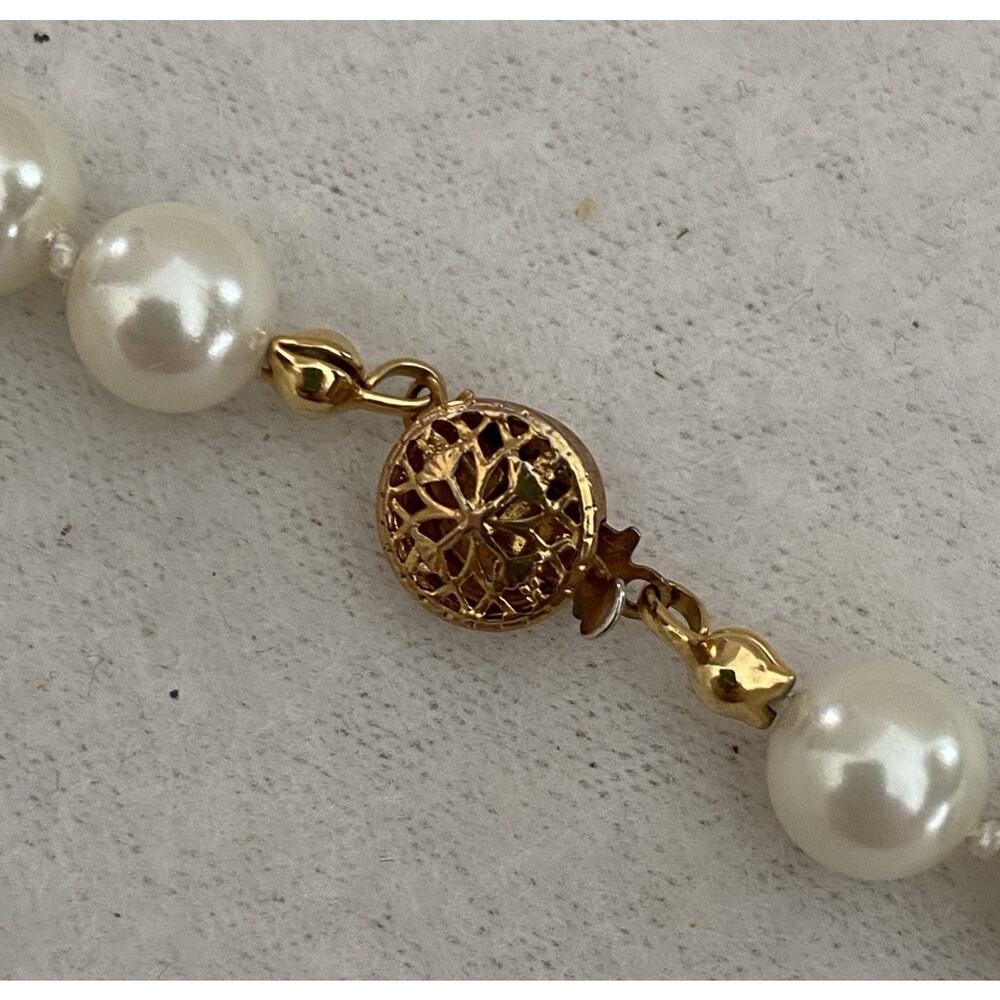 Vintage Knotted Pearl necklace, Glass Faux Pearls, Ivory 17.5” Heavy - Picture 2 of 6